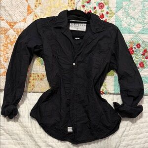 Frank & Eileen Women's Black Button-Down Shirt